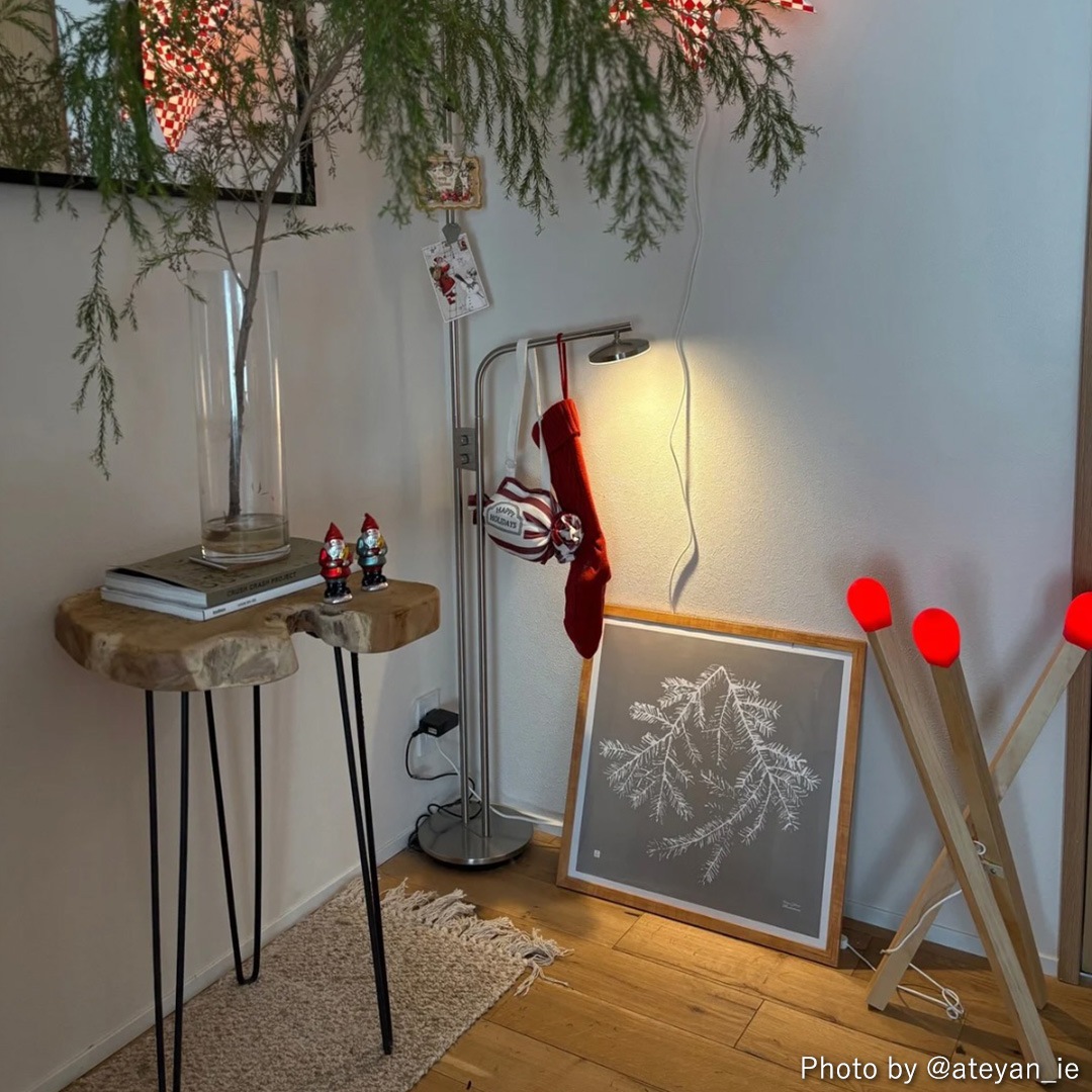 Teemu Jarvi (�ơ��ࡦ������) �ݥ����� Spruce Branch(���ץ롼���֥���) 50��50cm ���졼����/�ե��쥹�ȥ��꡼��/�ۥ磻�� �̲�/�ե������/����ƥꥢ/������������Ź��