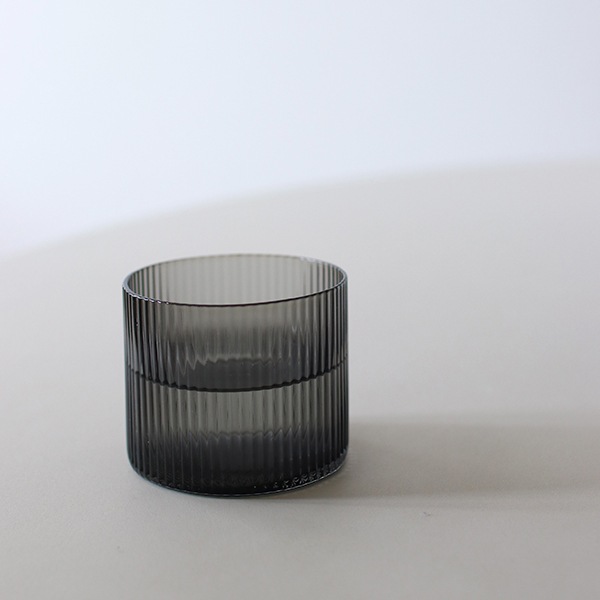 ��20��OFF��Ferm Living (�ե������ӥ�) Ripple Low Glasses (��åץ�������饹) 4�ĥ��å� ���ꥢ/���⡼�����졼/�ե����� �̲�/����ƥꥢ/������������Ź�ʡڹ���߸ˤ����