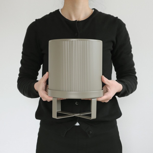 ��30��OFF��Ferm Living (�ե������ӥ�) Bau Pot (�Х� �ݥå�) S �֥�å�/�����ߥ� �̲�/ȭ���С�/����ȭ/����ƥꥢ/������������Ź�ʡڹ���߸ˤ����