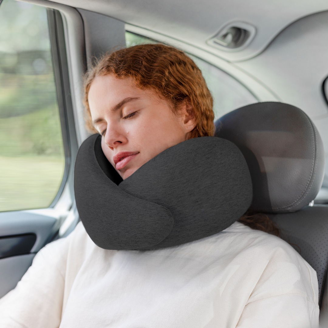 ��6����ܡ�����ȯ��ͽ���Ostrichpillow (�������ȥ�å��ԥ���)  Go Neck Pillow�ͥå��ԥ��� �������ʥ���/�ߥåɥʥ��ȥ��졼 ���Ե� ��ȿȯ ��Ŭ���å� ����ѥ��� ι�� ���뿲 ��̲ ��̲ ��Ŭ ��̲ ι�Է����� �ȥ�٥�ԥ��� ��ϫ�������å� ���� �� ���ʼ�