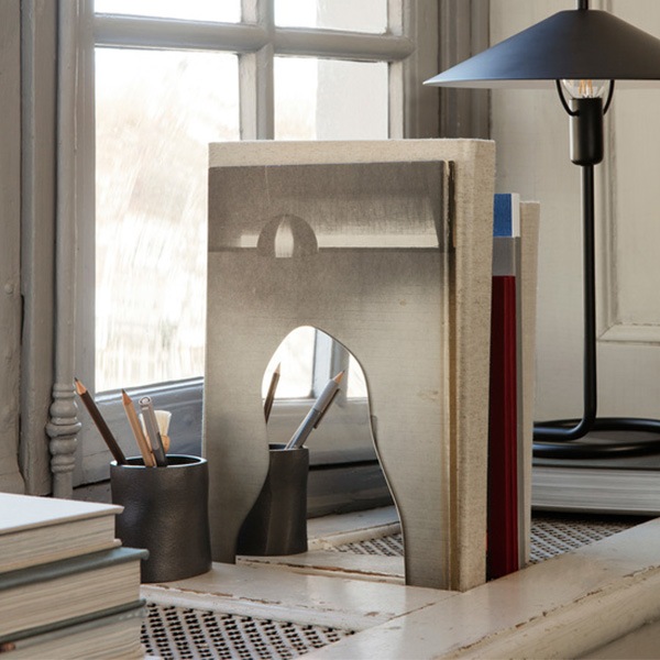 �ڤ����󤻡�Ferm Living (�ե������ӥ�) Pond Bookend (�ݥ�� �֥å������) 2�ĥ��å� �̲�/����ƥꥢ/��Ω��/������������Ź��