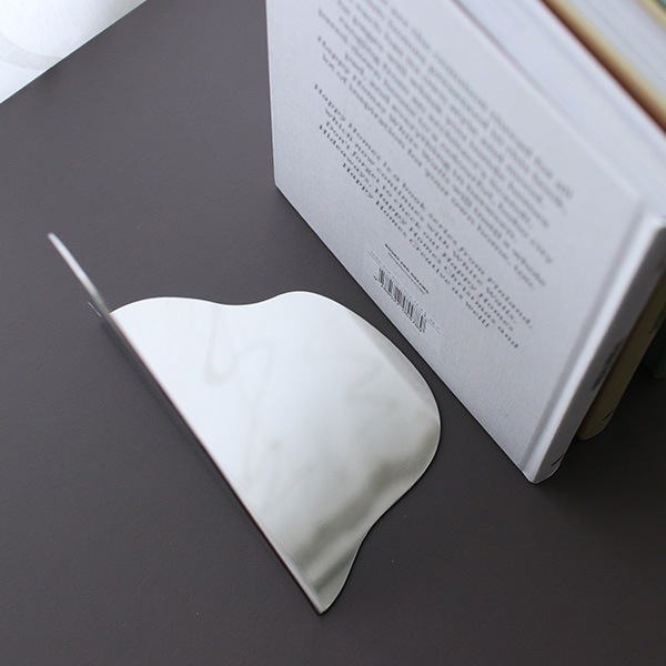 �ڤ����󤻡�Ferm Living (�ե������ӥ�) Pond Bookend (�ݥ�� �֥å������) 2�ĥ��å� �̲�/����ƥꥢ/��Ω��/������������Ź��