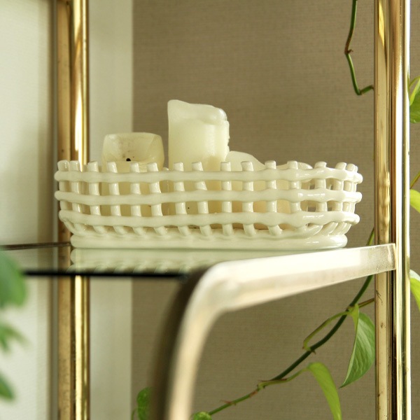 �ڹ���߸ˤ����Ferm Living (�ե������ӥ�) Ceramic Basket (����ߥå��Х����å�) Oval ���եۥ磻��/�����ߥ�/������ɥ��꡼�� �̲�/�ġ���ܥå���/����/��ʪ��Ǽ/����ƥꥢ/������������Ź��