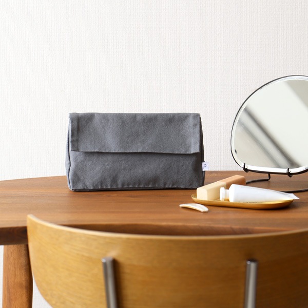 pouto (�ݥ���) CANVAS TRIANGLE POUCH (�����Х��ȥ饤���󥰥�ݡ���) L �ʥ�����/���졼/��å�/�֥�å� ����/�Хå�����Хå�/��ʪ����/����ץ�/̵��/�˽�����/���ڤ�ݥ��å��դ� �ڥ᡼���ء�