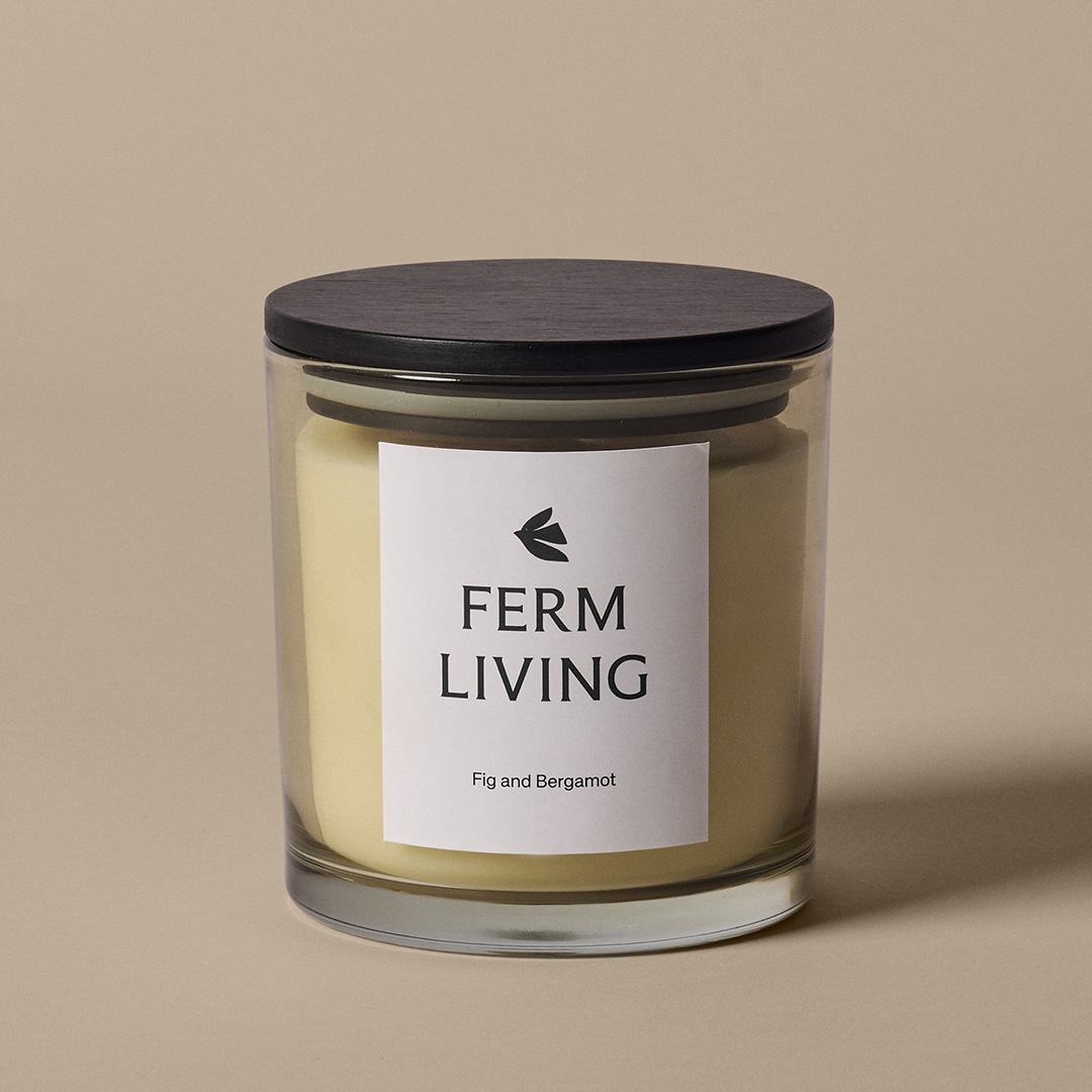 ��40��OFF��Ferm Living (�ե������ӥ�) Vitto Scented Candle (������ ����ƥåɥ����ɥ�) H10cm �ե������٥륬��å�/�֥饦�󥷥奬�� �̲�/����ƥꥢ/������/���ꥹ�ޥ�/������������Ź�ʡڹ���߸ˤ����