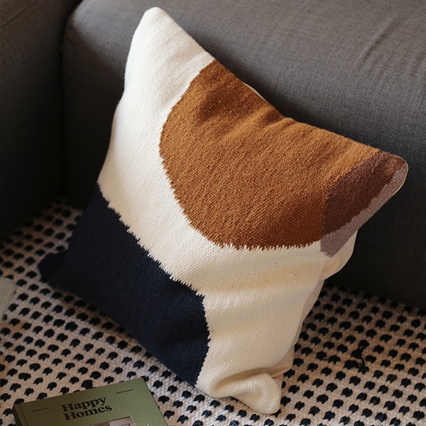 ��30��OFF��Ferm Living (�ե������ӥ�) Kelim Cushion (����९�å����) 50��50 �̲�/�ե��֥�å�/����ƥꥢ/������������Ź�ڹ���߸ˤ����