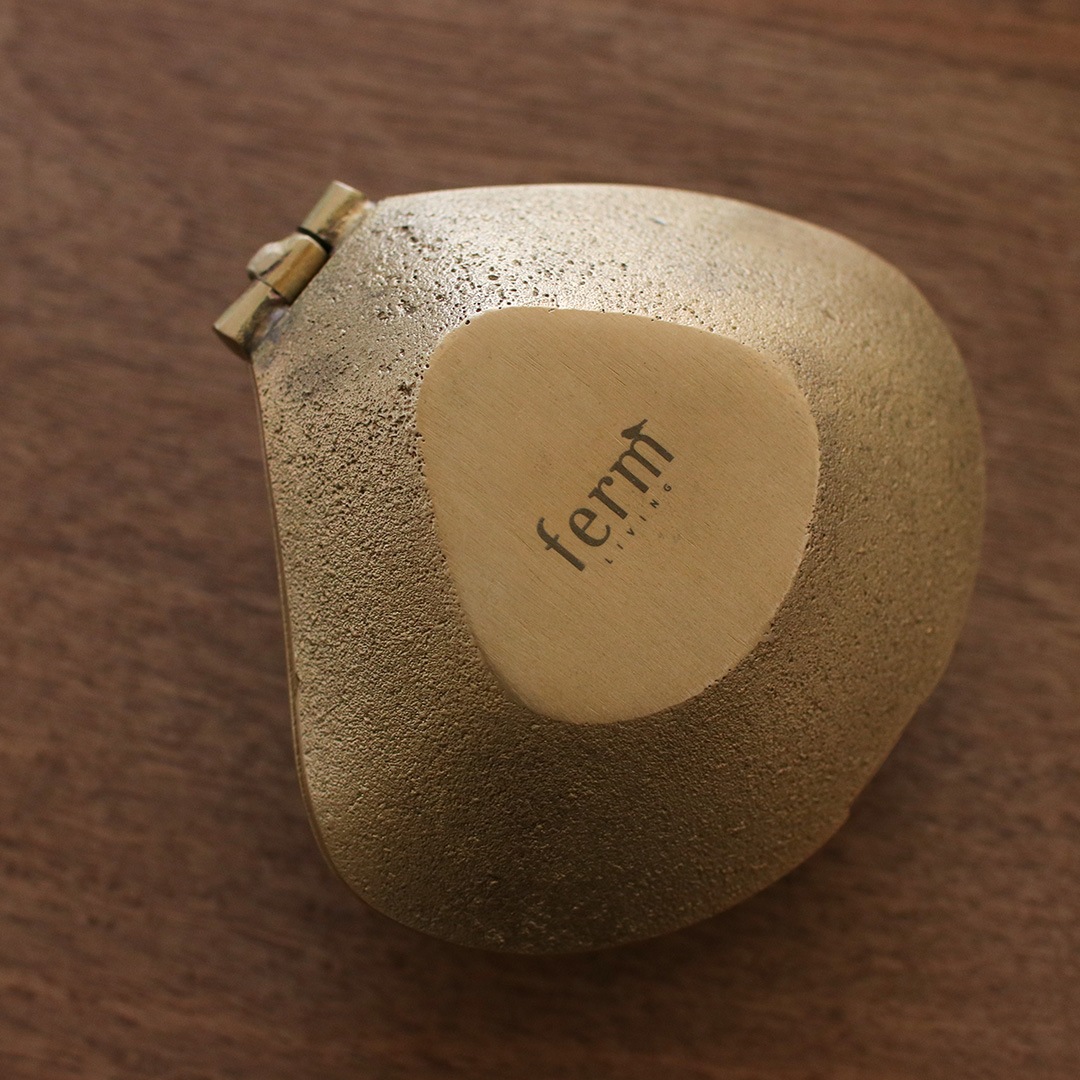 ��30��OFF��Ferm Living (�ե������ӥ�) Clam Candle Holder (����� �����ɥ�ۥ����) �֥饹 �̲�/����ƥꥢ/������������Ź�ʡڹ���߸ˤ����