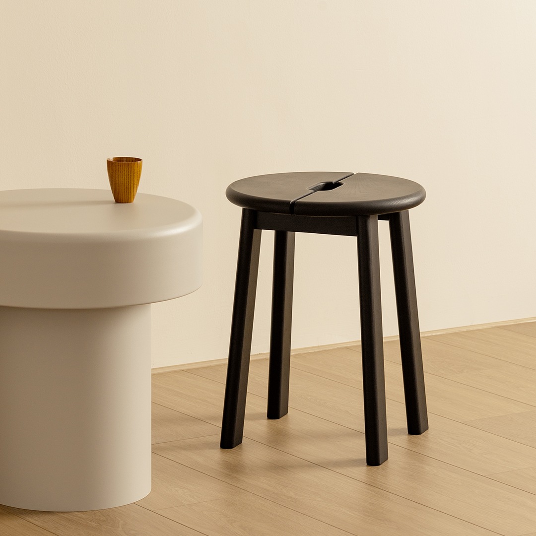 �ڤ����󤻡�esaila (��������) Bravo Stool (�֥�ܡ� ���ġ���) ���å� �ʥ����륢�å���/�֥�å����å���/���졼���å��� ����ƥꥢ/�ػ�/������������Ź��