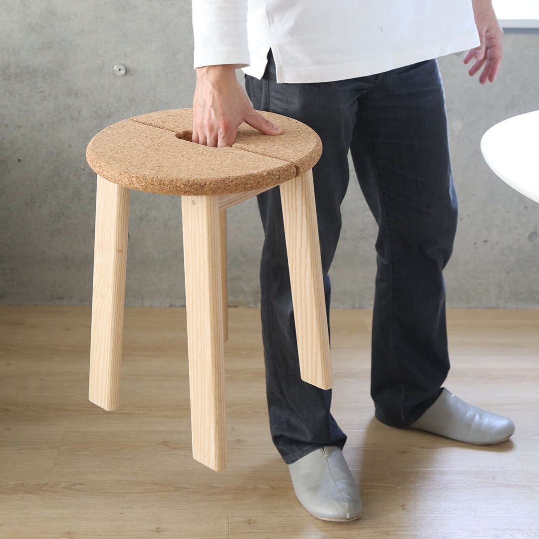 �ڤ����󤻡�esaila (��������) Bravo Stool (�֥�ܡ� ���ġ���) ���륯 �ʥ����륢�å���/�֥�å����å���/���졼���å��� ����ƥꥢ/�ػ�/������������Ź��