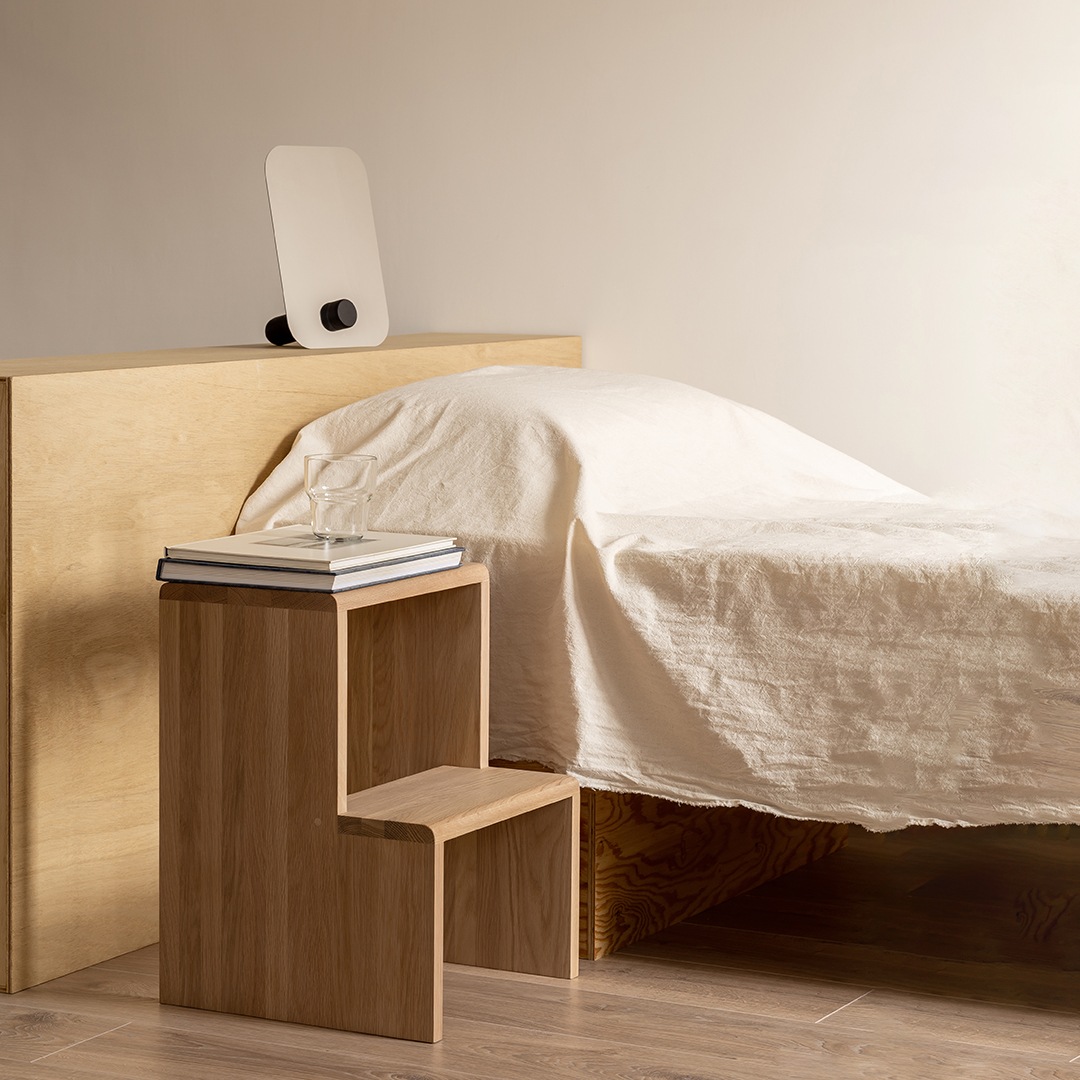 �ڤ����󤻡�esaila (��������) Tova Stool (�ȡ����� ���ġ���) �ʥ����륪����/�֥�å� ����ƥꥢ/�ػ�/������������Ź��