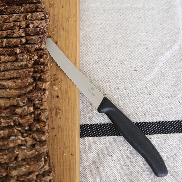 VICTORINOX (�ӥ��ȥ�Υå����� �ȥޥȡ��٥����֥�ʥ��ա�11cm�� �֥�å� �ڥƥ��ʥ���