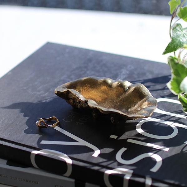 ��30��OFF��Ferm Living (�ե������ӥ�) Oyster Bowl (�����������ܥ���� �֥饹/�֥�å��֥饹 �̲�/��ʪ����/����ƥꥢ/������������Ź�ڹ���߸ˤ����