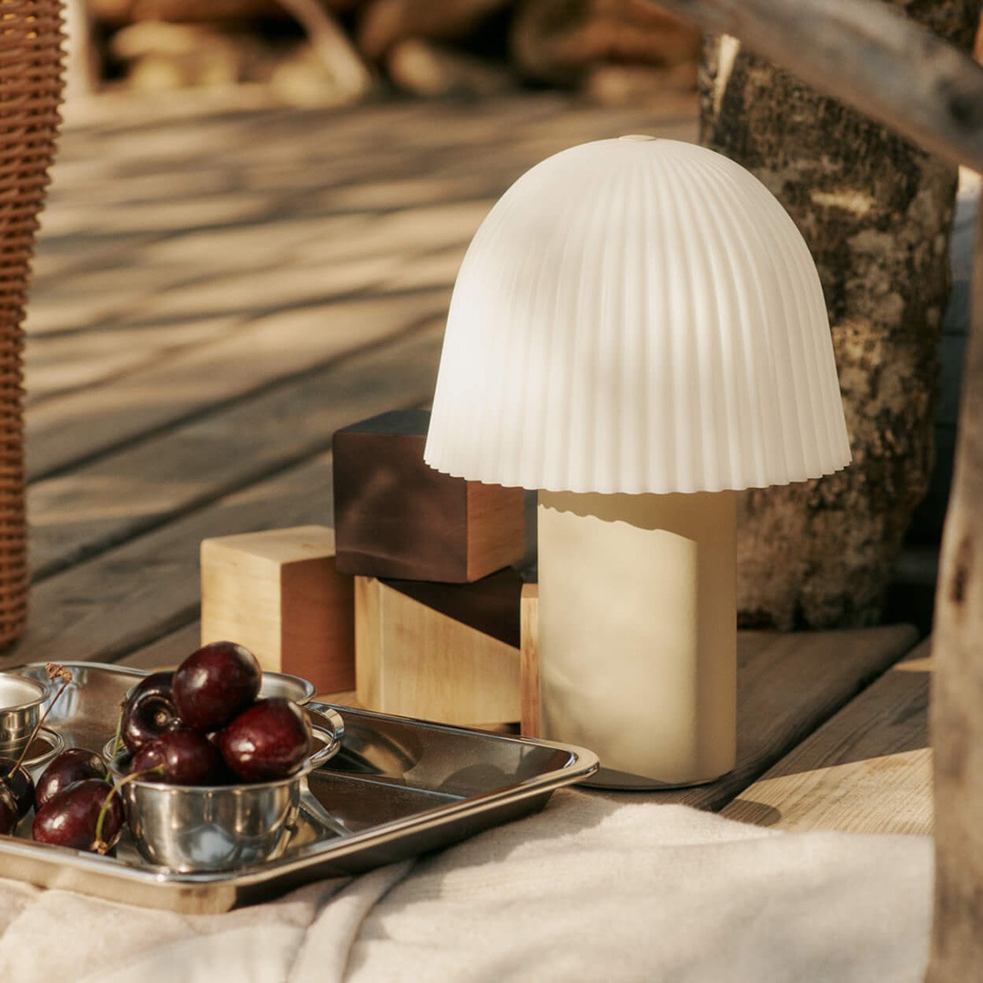 �ڤ櫓���ꡦ50%OFF��Ferm Living Frill Portable Lamp �ե�� �ݡ����֥���� �����ߥ� �̲� ����ƥꥢ ���� �ե������ӥ� ������������Ź��
