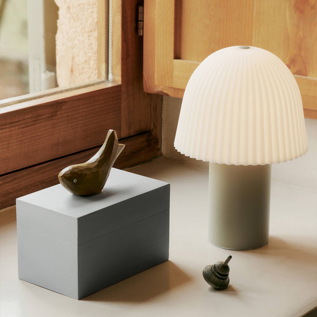 �ڤ櫓���ꡦ50%OFF��Ferm Living Frill Portable Lamp �ե�� �ݡ����֥���� �����ߥ� �̲� ����ƥꥢ ���� �ե������ӥ� ������������Ź��