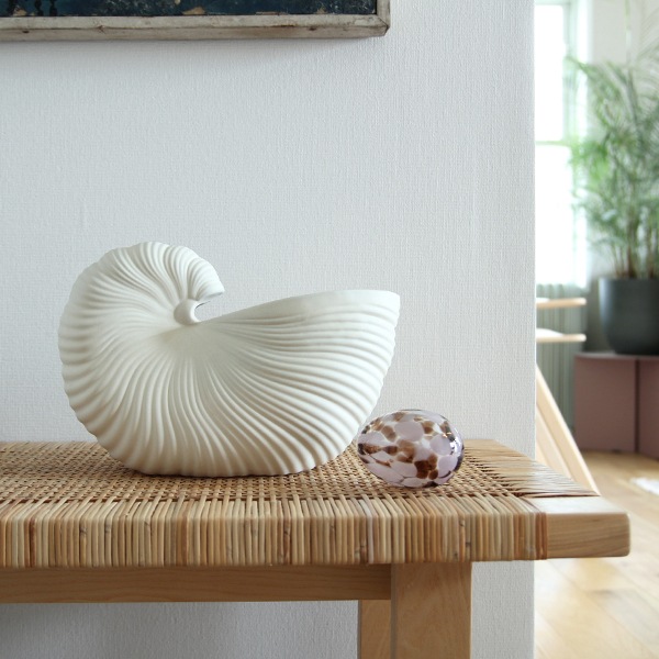 �ڤ����󤻡�Ferm Living (�ե������ӥ�)  Shell Pot(������ݥå�) ���եۥ磻�� �̲�/����ƥꥢ/����/�ե��١���/ȭ