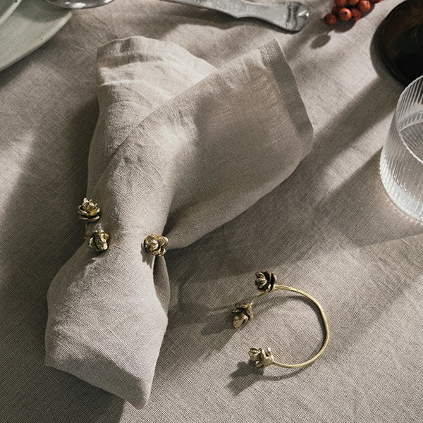�ڤ櫓���ꡦ50%OFF��Ferm Living Forest Napkin Rings �ե��쥹�� �ʥץ����� 4�ĥ��å� �֥饹 �̲� ����ƥꥢ ���ꥹ�ޥ� �ơ��֥륦���� �ե������ӥ� ������������Ź��