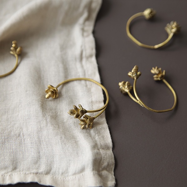 �ڤ櫓���ꡦ50%OFF��Ferm Living Forest Napkin Rings �ե��쥹�� �ʥץ����� 4�ĥ��å� �֥饹 �̲� ����ƥꥢ ���ꥹ�ޥ� �ơ��֥륦���� �ե������ӥ� ������������Ź��