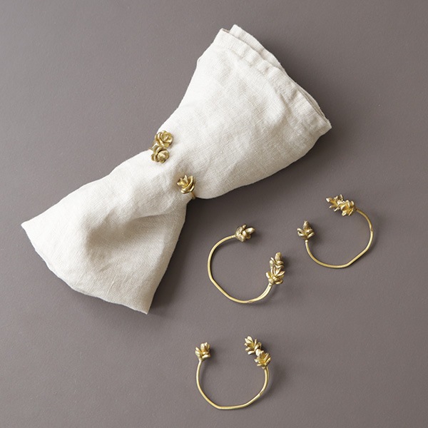 �ڤ櫓���ꡦ50%OFF��Ferm Living Forest Napkin Rings �ե��쥹�� �ʥץ����� 4�ĥ��å� �֥饹 �̲� ����ƥꥢ ���ꥹ�ޥ� �ơ��֥륦���� �ե������ӥ� ������������Ź��