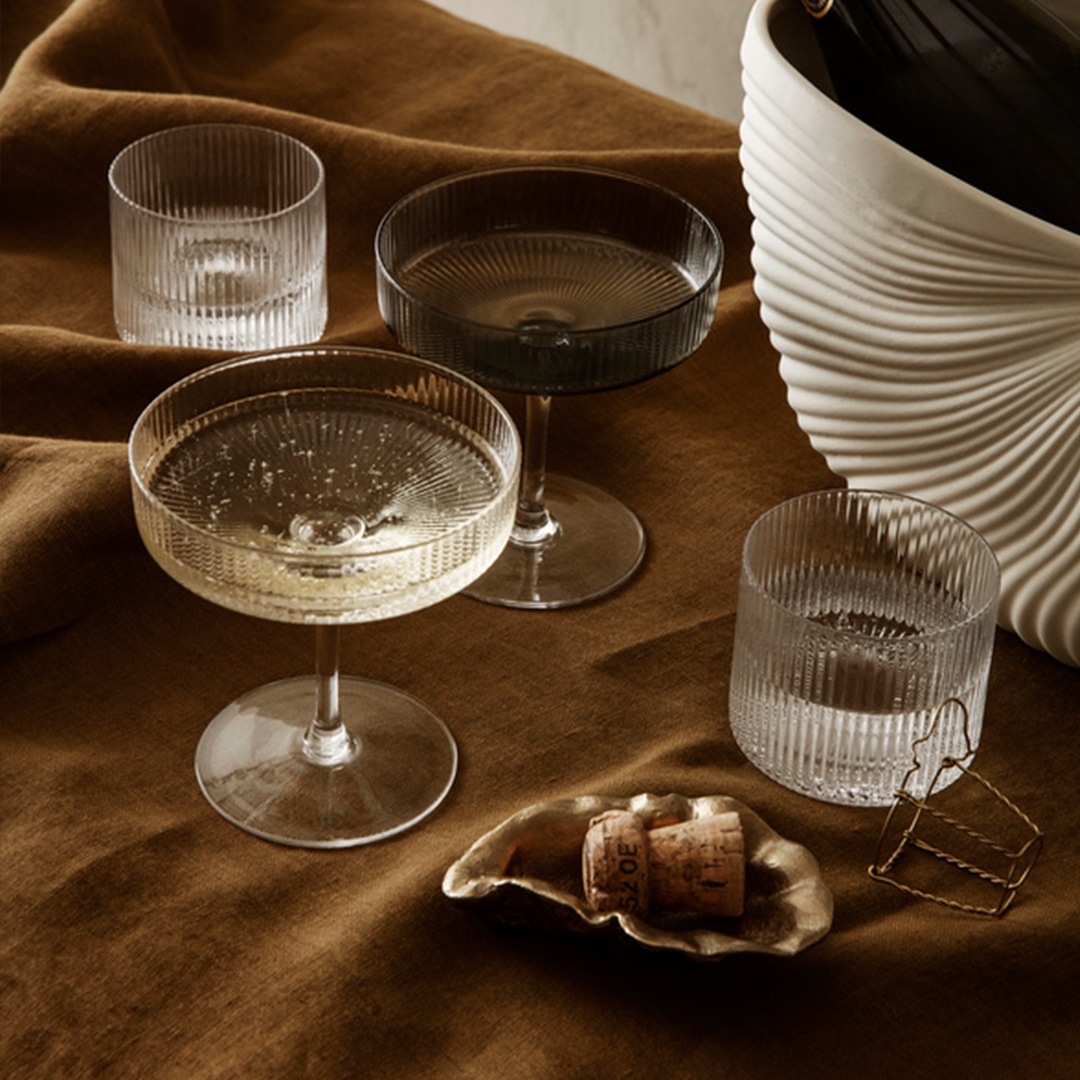 �ڤ櫓���ꡦ50%OFF��Ferm Living Ripple Champagne Saucers ��åץ� �����ѥ󥰥饹 2�ĥ��å� ���ꥢ ���⡼�����졼 �ե����� �̲� ����ƥꥢ �ե������ӥ� ������������Ź��