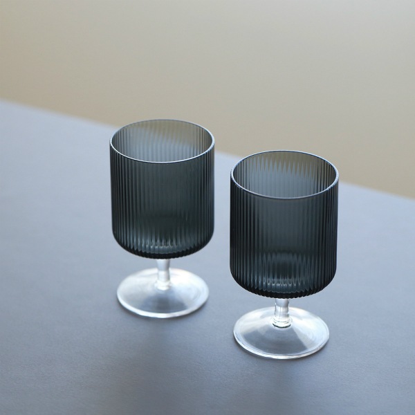 �ڤ櫓���ꡦ50%OFF��Ferm Living Ripple Wine Glasses ��åץ� �磻�󥰥饹 2�ĥ��å� ���ꥢ ���⡼�����졼 �ե����� �̲� ���饹���� �ե������ӥ� ������������Ź��