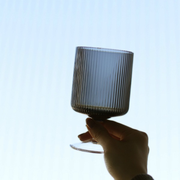 �ڤ櫓���ꡦ50%OFF��Ferm Living Ripple Wine Glasses ��åץ� �磻�󥰥饹 2�ĥ��å� ���ꥢ ���⡼�����졼 �ե����� �̲� ���饹���� �ե������ӥ� ������������Ź��