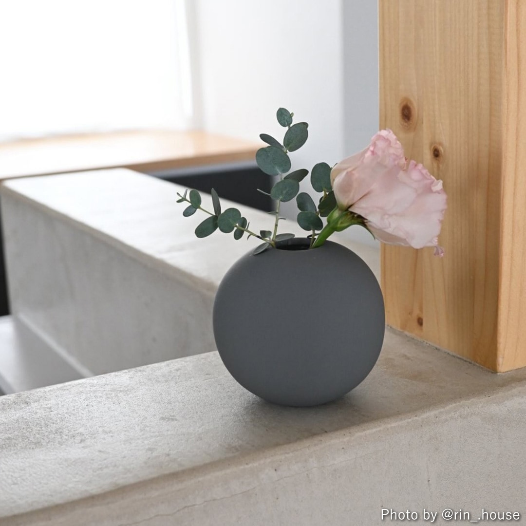 Cooee Design Ball Vase ボールベース 8cm ホワイト サンド ブラッシュ