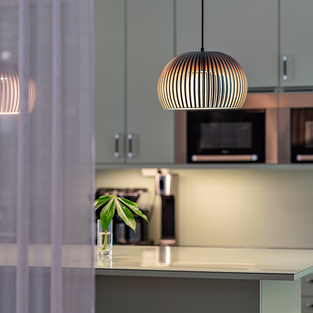 �ڤ����󤻡�Secto Design ( ������ �ǥ�����) Atto 5000�ڥ����ȥ饤�� �ۥ磻��/�֥�å�/�С��� �̲�/����ƥꥢ/���� ���緿������