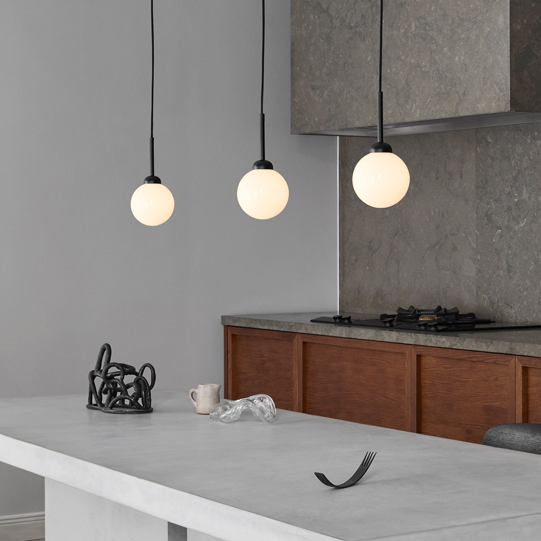 �ڤ����󤻡� NUURA (�̡���) APIALES 1 (���ԥ��쥹 1 �ڥ����ȥ���) ���ݥ�����󥰻��� �֥饹/�֥�å� ����/�̲�/����ƥꥢ ���緿������