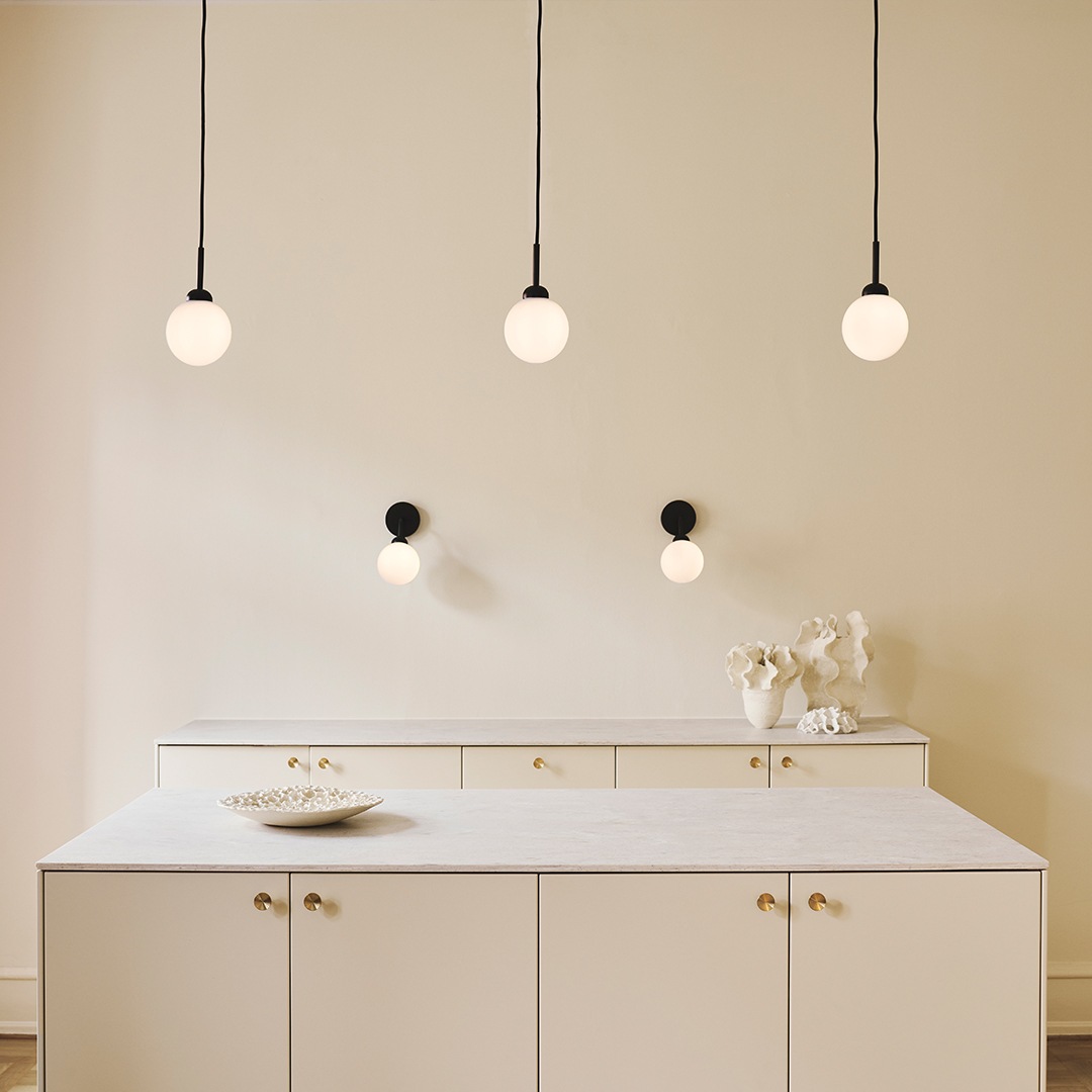 �ڤ����󤻡� NUURA (�̡���) APIALES 1 (���ԥ��쥹 1 �ڥ����ȥ���) ���ݥ�����󥰻��� �֥饹/�֥�å� ����/�̲�/����ƥꥢ ���緿������