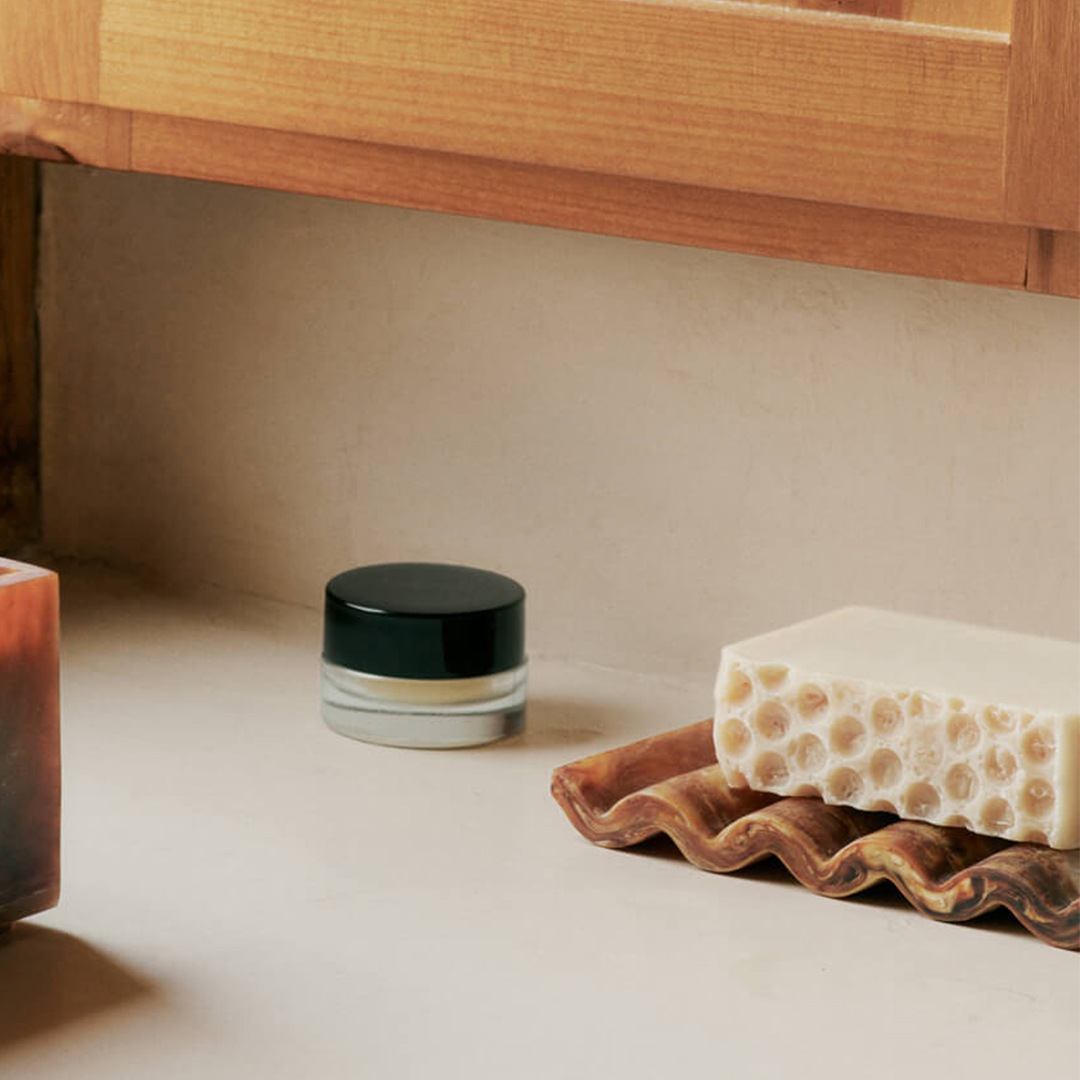 �ڤ����󤻡�Ferm Living (�ե������ӥ�) Mist Soap Dish (�ߥ��� �����ץǥ��å���) ���㥳����/������� ���եۥ磻��/�ѡ���/���奬������� �̲�/����ƥꥢ/�и��֤�/���̽�/������������Ź�ʡڹ���߸ˤ����