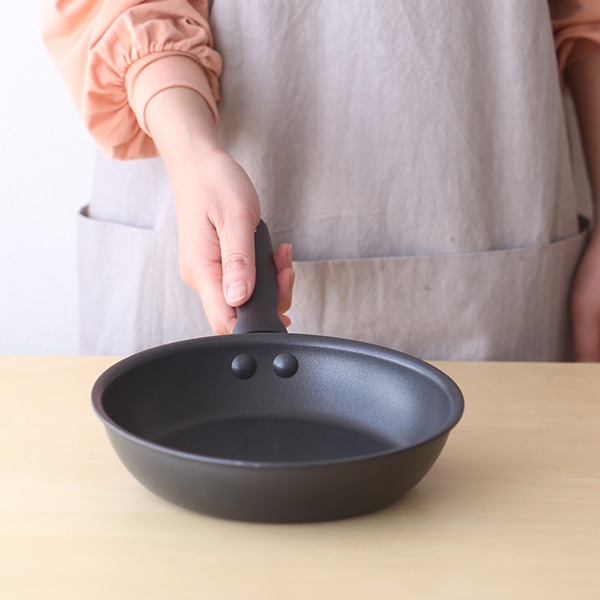 MEYER (�ޥ��䡼) �ߥåɥʥ��� �ե饤�ѥ� 20cm ����/IH�б�/Ĵ�����/���å���ġ���/�ż�����ޥ��Ȳù�