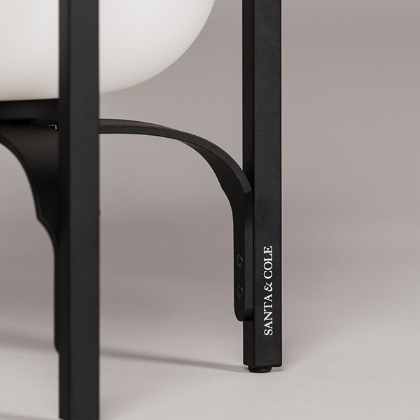 �ڤ����󤻡�SANTA&COLE (���󥿥���ɥ�����) CESTITA ALUBAT�ʥ����ƥ��� ����С� �֥�å�/���꡼�֥��꡼�� ����ƥꥢ/����/���ܾ���/LED/����/�ݡ����֥����/������������Ź��