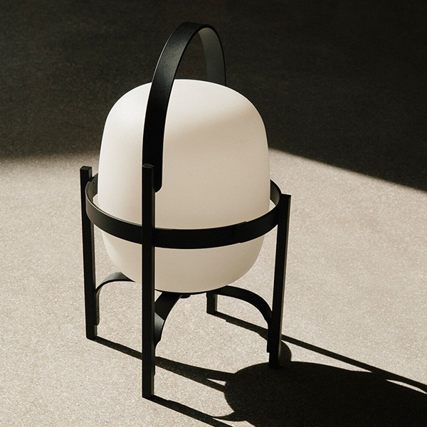 �ڤ����󤻡�SANTA&COLE (���󥿥���ɥ�����) CESTITA ALUBAT�ʥ����ƥ��� ����С� �֥�å�/���꡼�֥��꡼�� ����ƥꥢ/����/���ܾ���/LED/����/�ݡ����֥����/������������Ź��