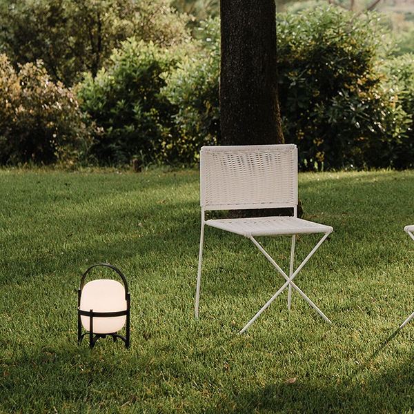 �ڤ����󤻡�SANTA&COLE (���󥿥���ɥ�����) CESTITA ALUBAT�ʥ����ƥ��� ����С� �֥�å�/���꡼�֥��꡼�� ����ƥꥢ/����/���ܾ���/LED/����/�ݡ����֥����/������������Ź��