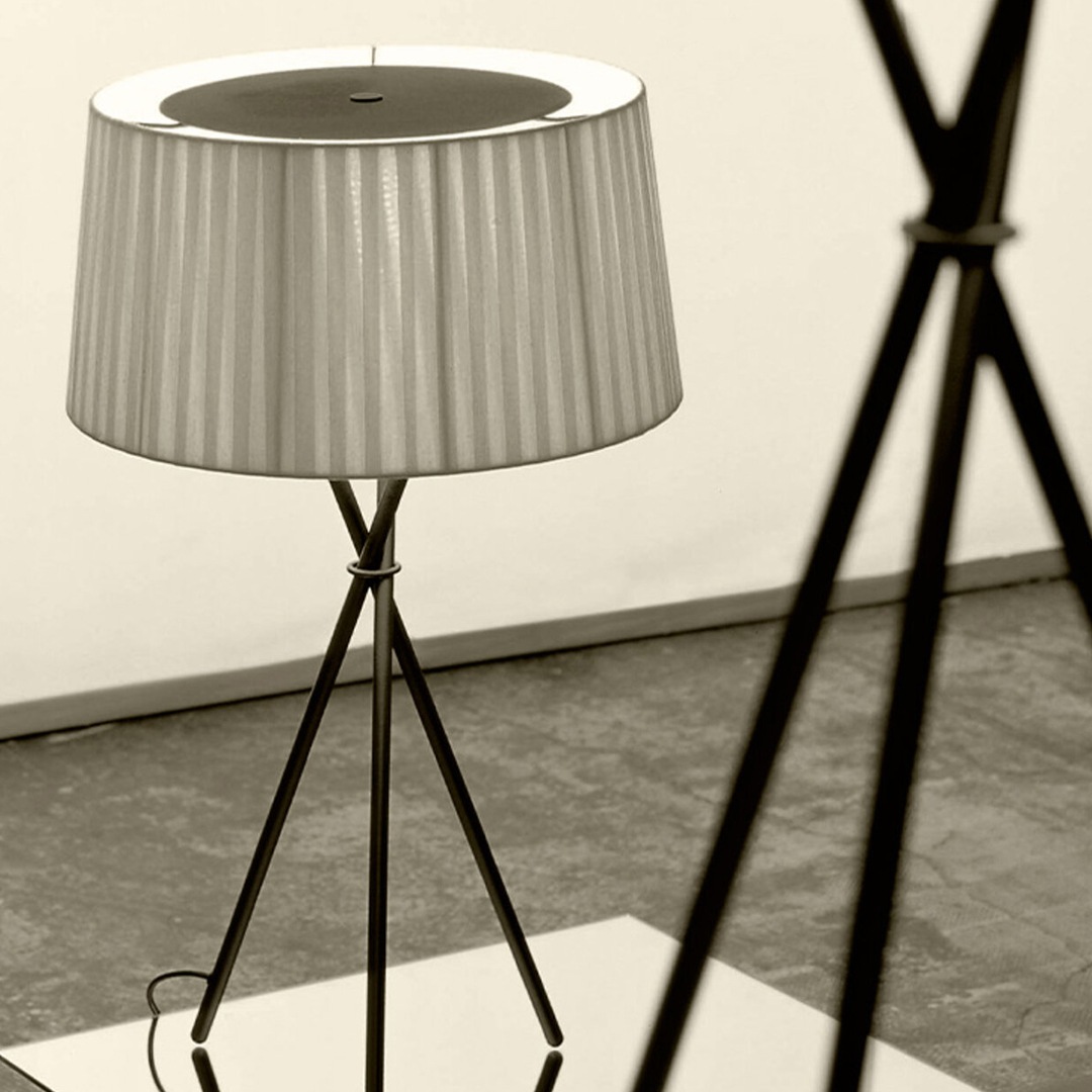 �ڤ����󤻡� SANTA&COLE (���󥿥���ɥ�����) TRIPODE M3 (�ȥ饤�ݥå� ����3) �ʥ�����/��åɥ���С�/�֥�å� ����/�̲�/����ƥꥢ/���ܾ���/�ơ��֥���� ���緿������