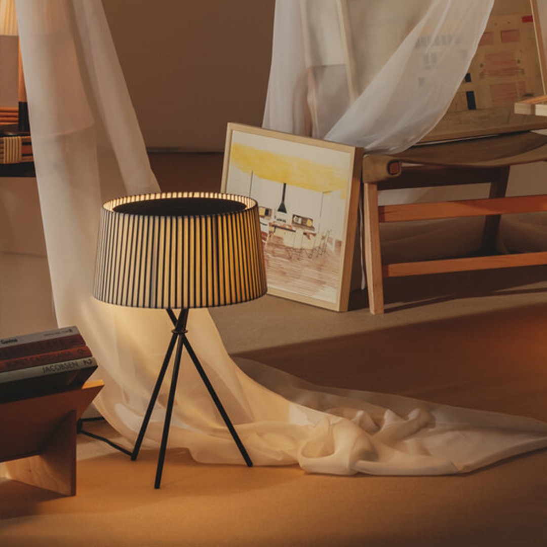 �ڤ����󤻡� SANTA&COLE (���󥿥���ɥ�����) TRIPODE M3 (�ȥ饤�ݥå� ����3) �ƥ饳�å�/�ޥ�������/���꡼��/���󥹥ȥ饤��/���å����ȥ饤�� ����/�̲�/����ƥꥢ/���ܾ���/�ơ��֥���� ���緿������