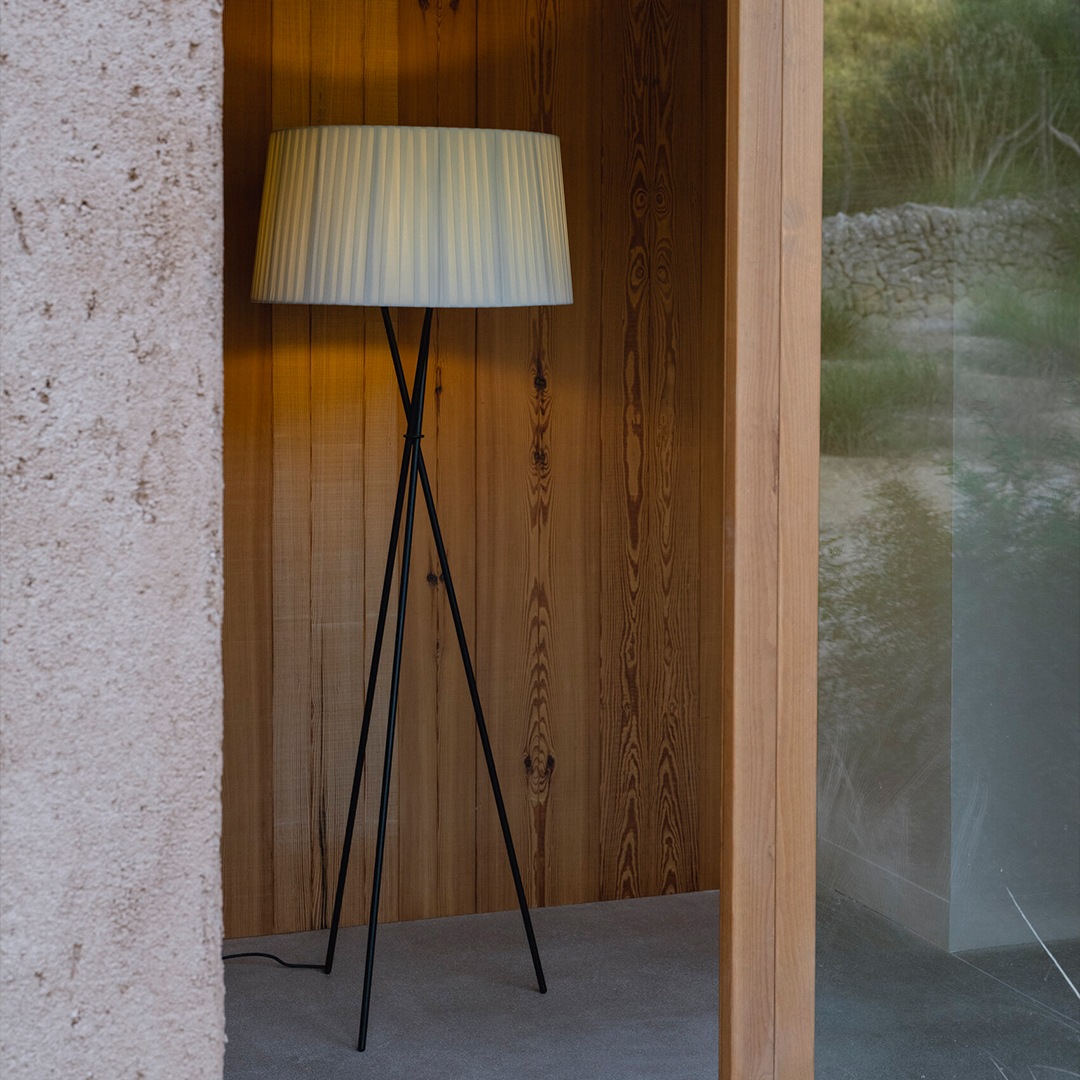 �ڤ����󤻡� SANTA&COLE (���󥿥���ɥ�����) TRIPODE G5 (�ȥ饤�ݥå� ����5) �ʥ�����/��åɥ���С�/�֥�å� ����/�̲�/����ƥꥢ/���ܾ���/�ե������� ���緿������