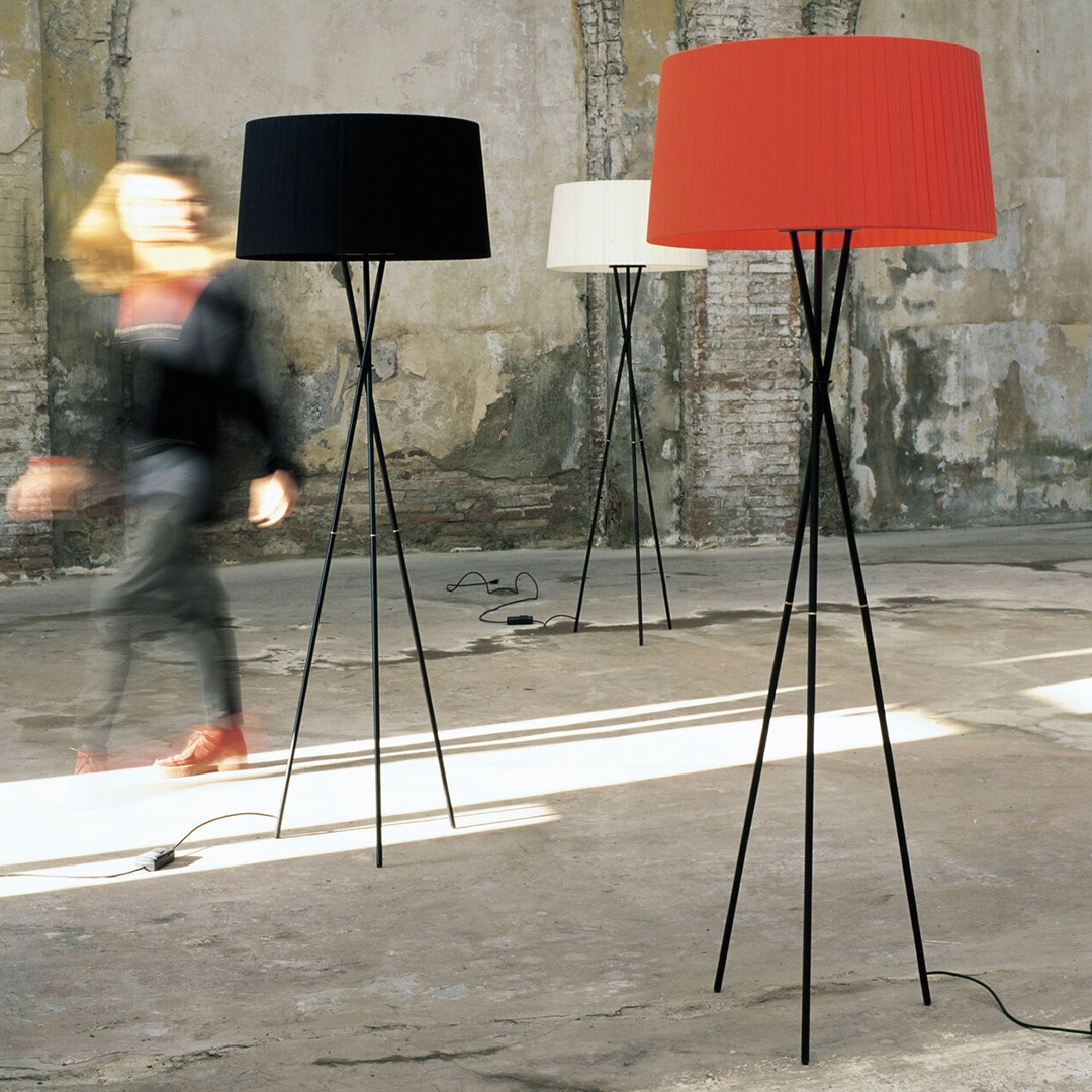 �ڤ����󤻡� SANTA&COLE (���󥿥���ɥ�����) TRIPODE G5 (�ȥ饤�ݥå� ����5) �ʥ�����/��åɥ���С�/�֥�å� ����/�̲�/����ƥꥢ/���ܾ���/�ե������� ���緿������