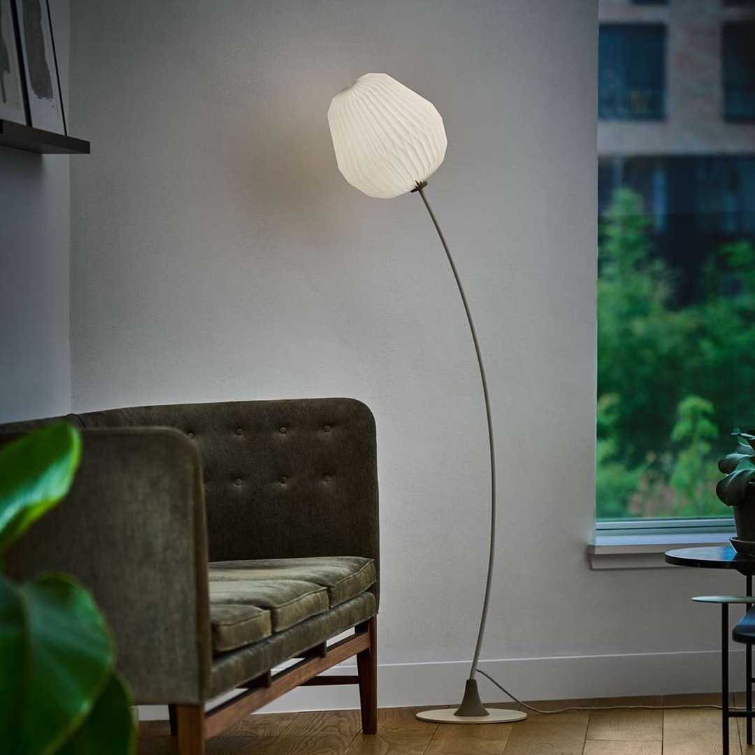 �ڤ����󤻡� LE KLINT (�졦������) BOUQUET Floor Lamp�ʥե������� �֡����� �̲�/����ƥꥢ/���ܾ���