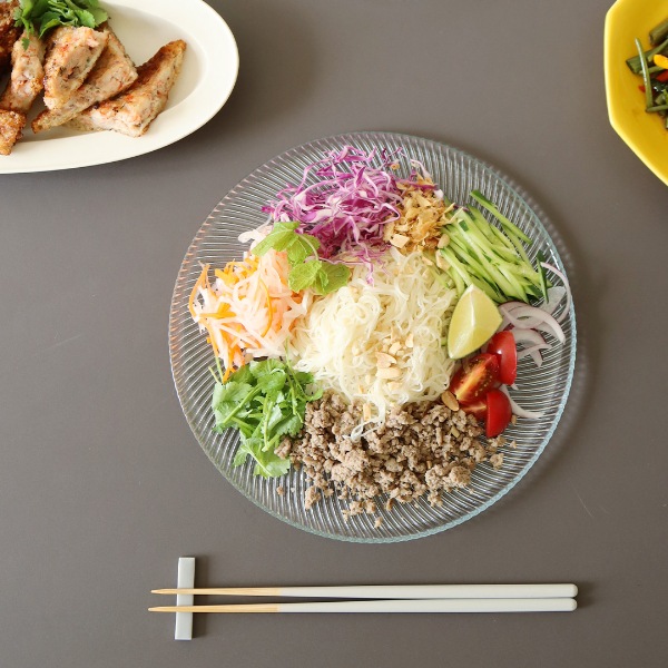 �쥹�ȥ��Υ��饹�ץ졼�� L