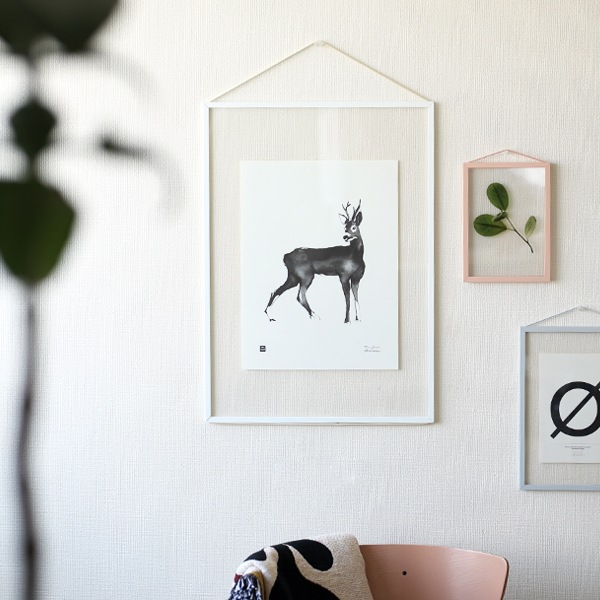 MOEBE (ムーベ) FRAME フレーム A2 ホワイト アクリル板/ポスター/額縁