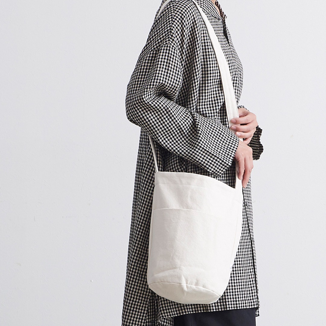 pouto (�ݥ���) CANVAS BUCKET SHOULDER BAG(�����Х� �Х��� �������� �Хå�) �ʥ�����/���졼/��å�/�֥�å�/�֥롼 ����/�Хå�����Хå�/��ʪ����/����ץ�/̵��/�˽�����