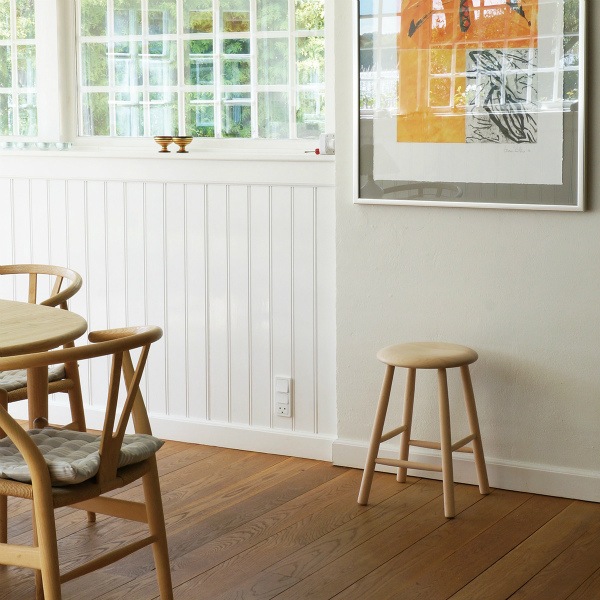 �ڤ����󤻡�NORDIC STOOL by Traevarefabrikken<br>�Υ�ǥ��å����ġ��� �ʥ�����S<br>�̲�/�ȶ�<br>���緿������