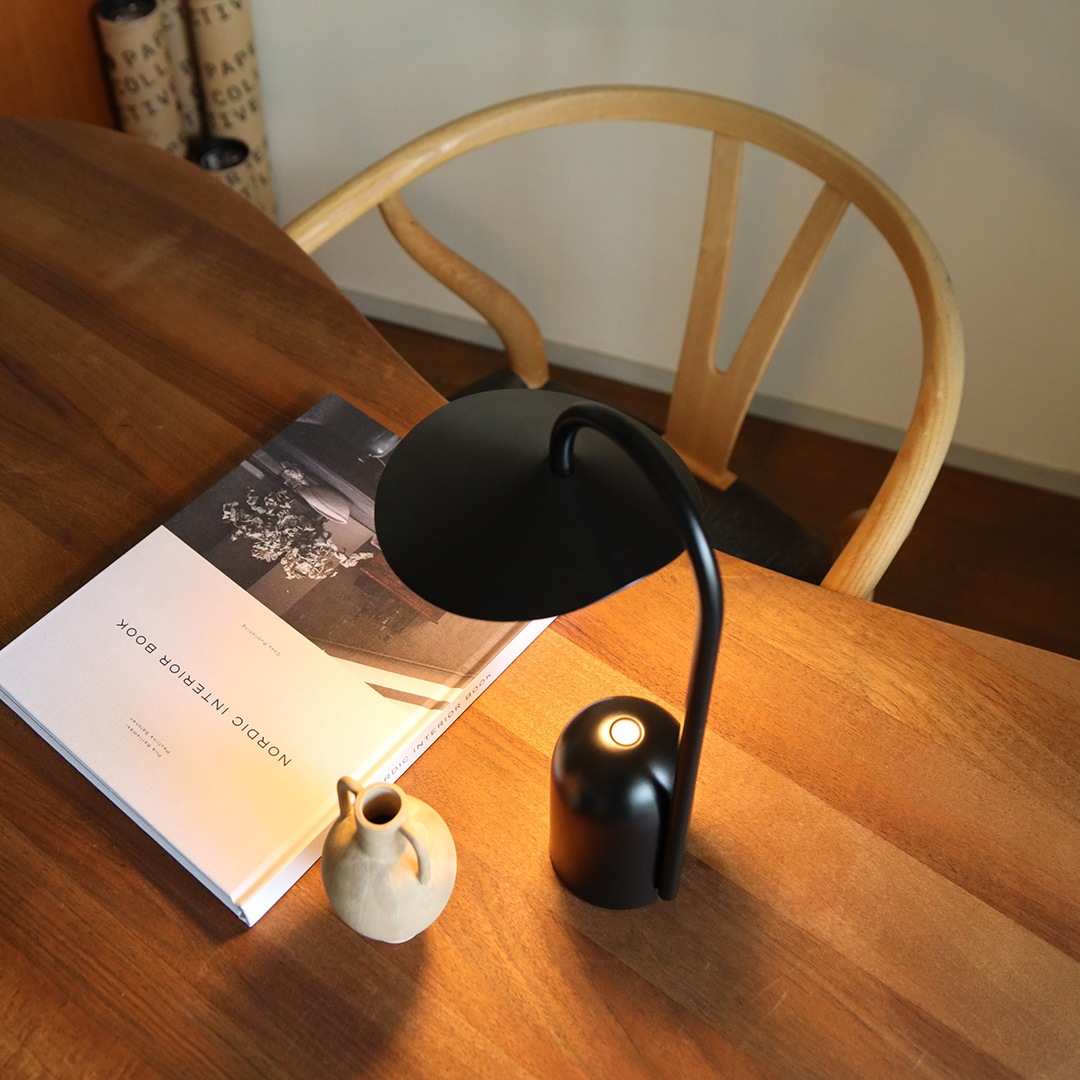 ��30��OFF��Ferm Living (�ե������ӥ�) Arum portable lamp (������� �ݡ����֥����) ��9�� �̲�/����ƥꥢ/����/�ݡ����֥���סڹ���߸ˤ����