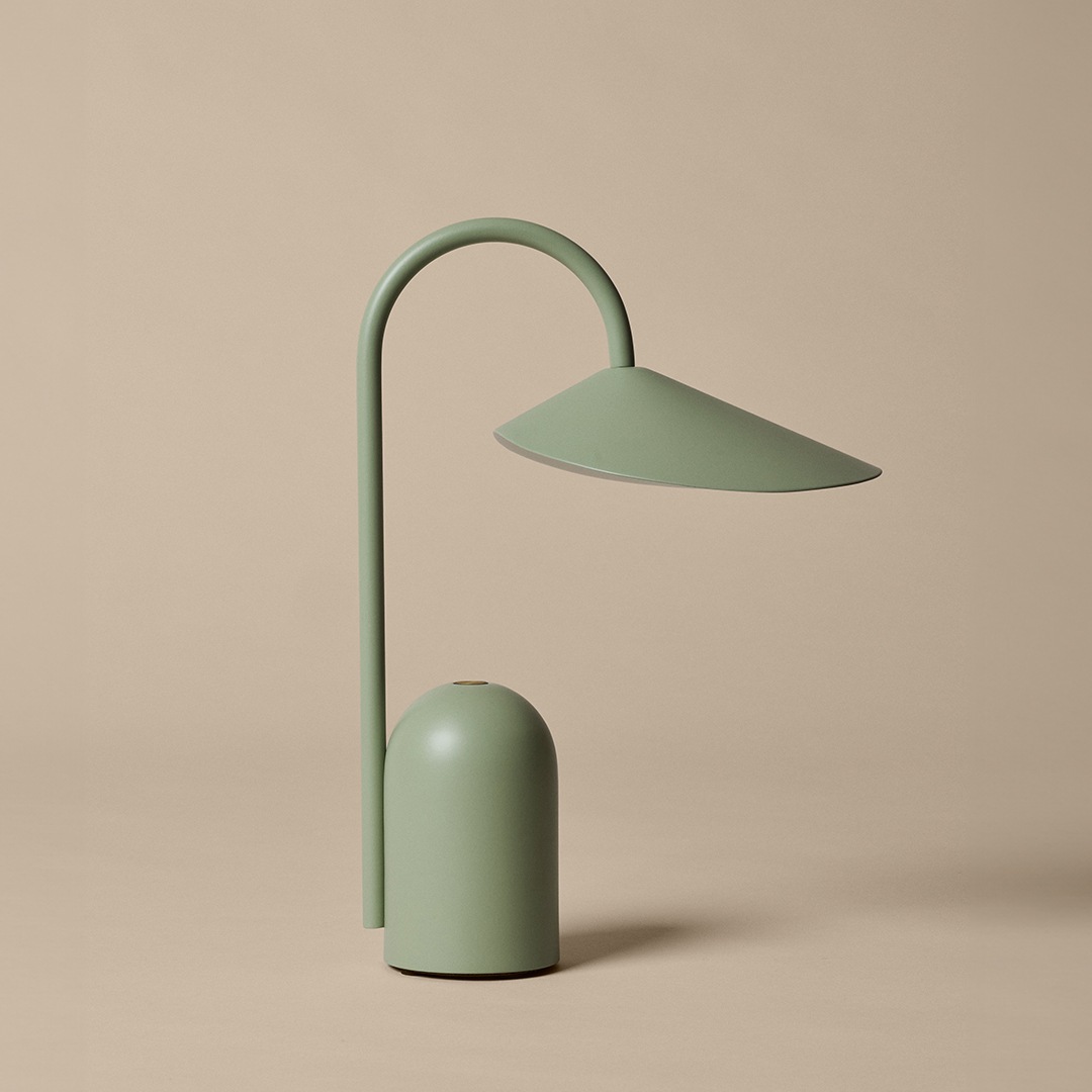 ��30��OFF��Ferm Living (�ե������ӥ�) Arum portable lamp (������� �ݡ����֥����) ��9�� �̲�/����ƥꥢ/����/�ݡ����֥���סڹ���߸ˤ����