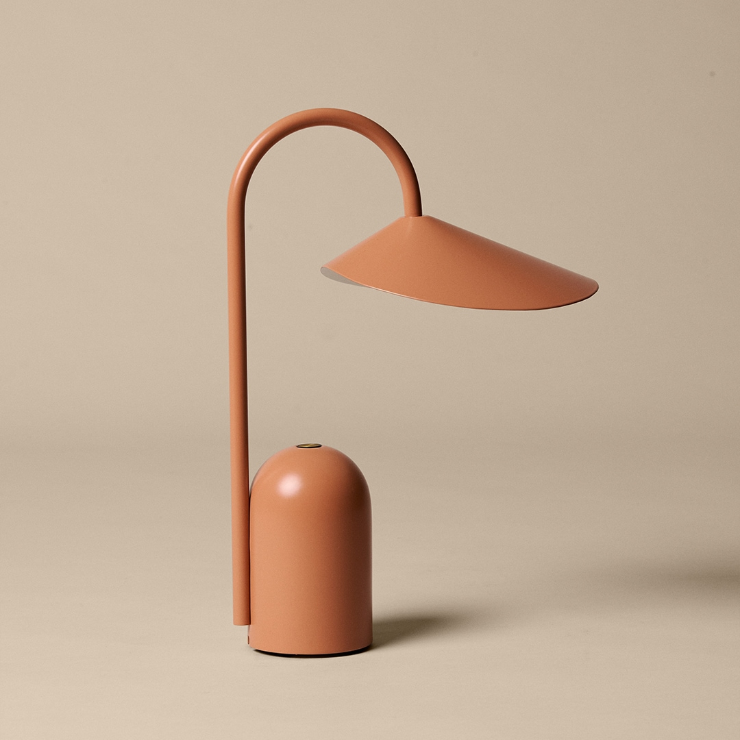 ��30��OFF��Ferm Living (�ե������ӥ�) Arum portable lamp (������� �ݡ����֥����) ��9�� �̲�/����ƥꥢ/����/�ݡ����֥���סڹ���߸ˤ����