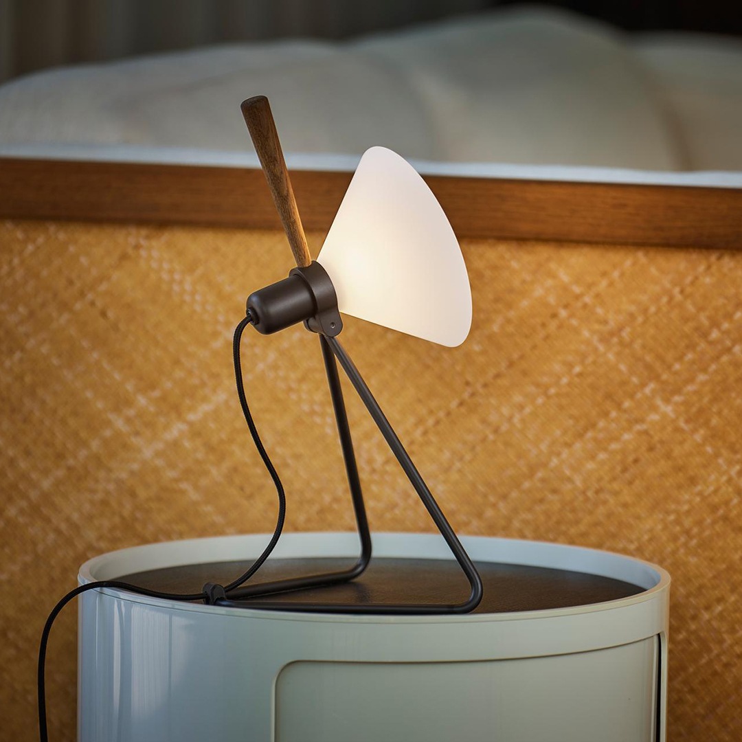 �ڤ����󤻡� LE KLINT (�졦������) SPOT�ʥơ��֥�/����������� ���ݥåȡ� �֥�å�/����С�/���꡼�֥��꡼��/���������ɥ�å� �̲�/����ƥꥢ/���ܾ���