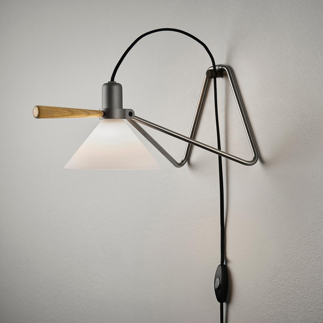 �ڤ����󤻡� LE KLINT (�졦������) SPOT�ʥơ��֥�/����������� ���ݥåȡ� �֥�å�/����С�/���꡼�֥��꡼��/���������ɥ�å� �̲�/����ƥꥢ/���ܾ���