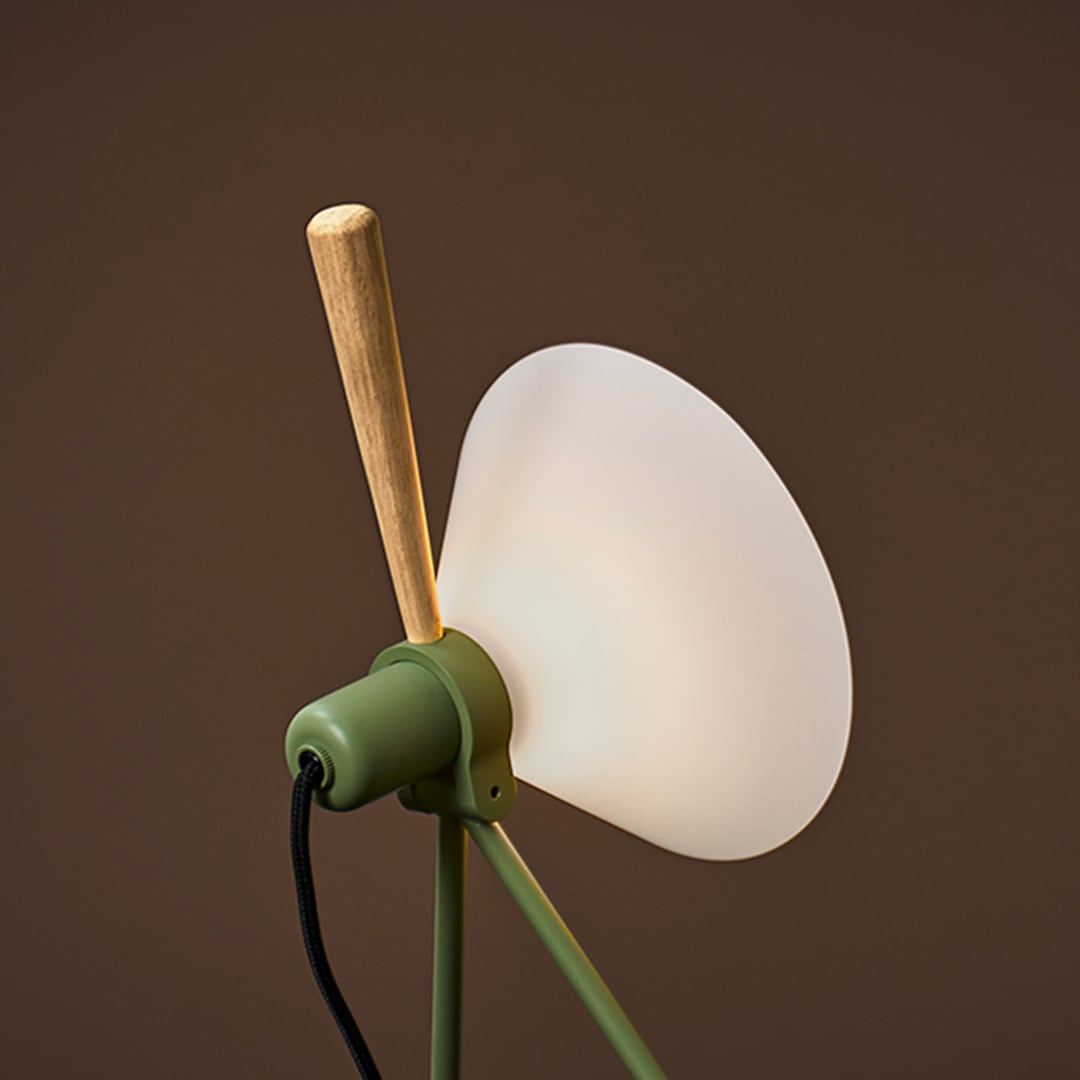 �ڤ����󤻡� LE KLINT (�졦������) SPOT�ʥơ��֥�/����������� ���ݥåȡ� �֥�å�/����С�/���꡼�֥��꡼��/���������ɥ�å� �̲�/����ƥꥢ/���ܾ���