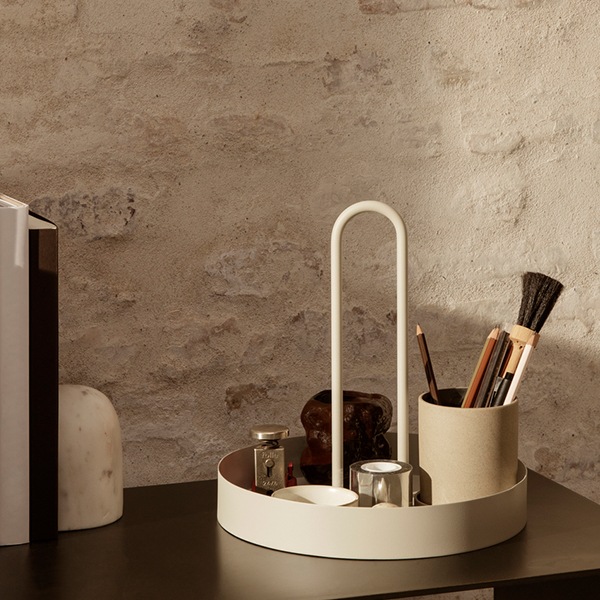 �ڤ����󤻡�Ferm Living (�ե������ӥ�) Grib Tray (����� �ȥ쥤) �����ߥ�/���꡼��/�饤�ȥ��졼/�֥�å� �̲�/�ġ���ܥå���/��ʪ��Ǽ/����ƥꥢ/������������Ź��